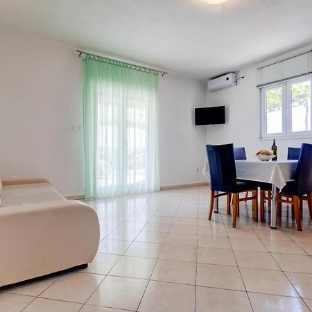 Love Apartments Zečevo Екстериор снимка