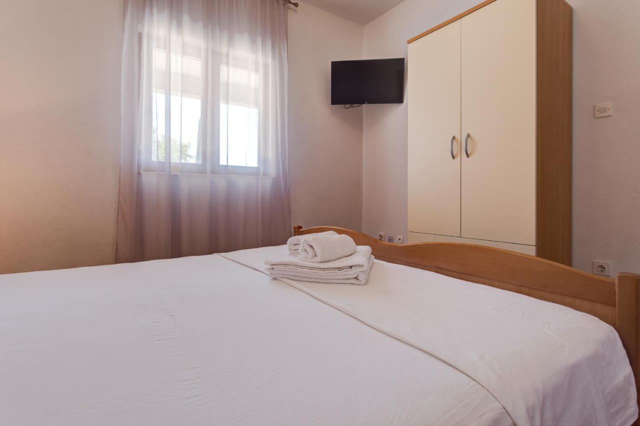 Love Apartments Zečevo Екстериор снимка