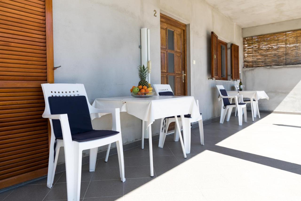 Love Apartments Zečevo Екстериор снимка