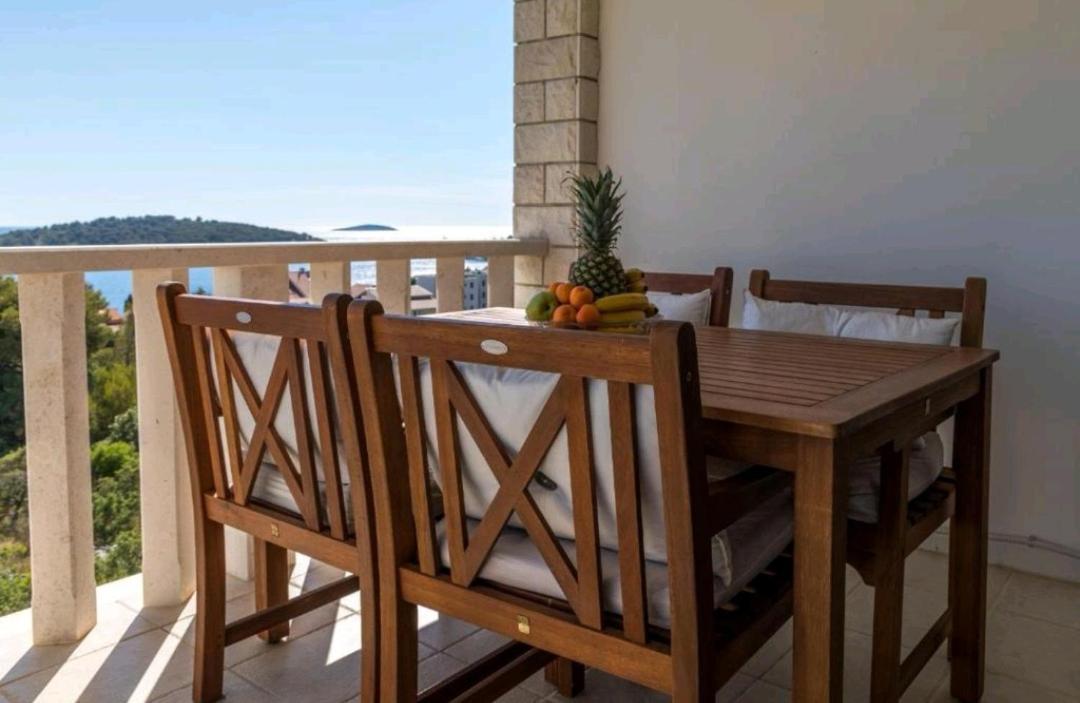 Love Apartments Zečevo Екстериор снимка